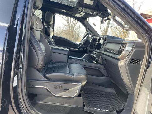 Used 2023 Ford F350 Platinum image 26