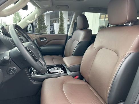 Used 2024 INFINITI QX80 Premium Select w/ Cargo Package image 19