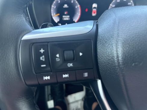 Used 2025 INFINITI QX60 Luxe image 32