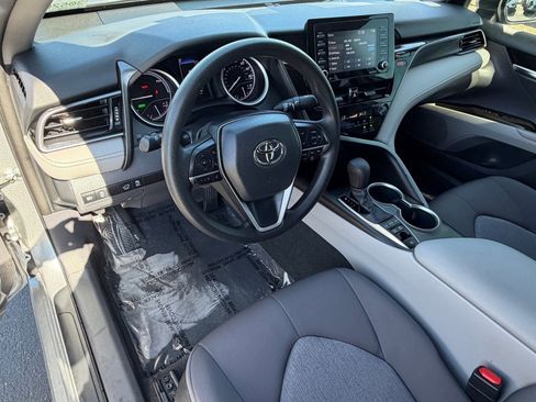 Used 2022 Toyota Camry LE image 17