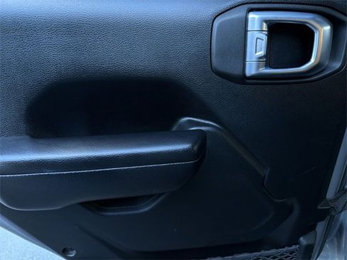 Used 2021 Jeep Wrangler Unlimited Sport image 22