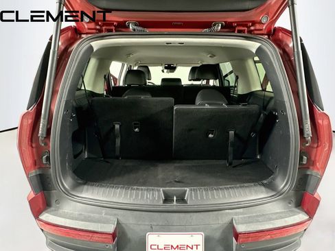 Used 2024 Hyundai Santa Fe SEL AWD/4WD image 11