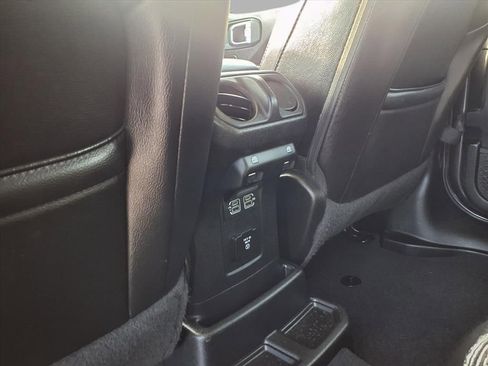 Certified 2020 Jeep Wrangler Unlimited Sahara image 24