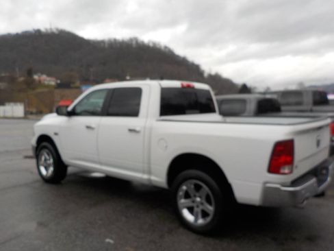 Used 2018 RAM 1500 Big Horn image 2