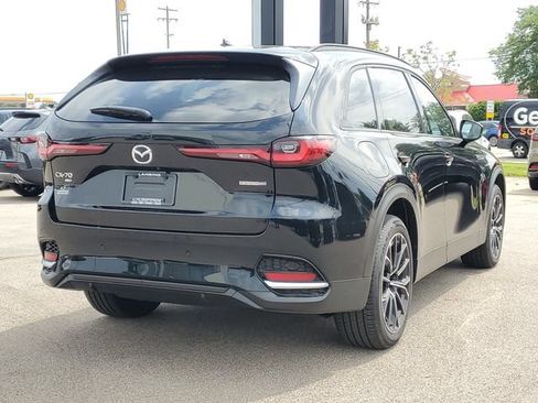 Certified 2025 MAZDA CX-70 Plug-In Hybrid w/ Premium Pkg AWD/4WD image 4