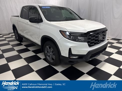 Certified 2024 Honda Ridgeline TrailSport image 1