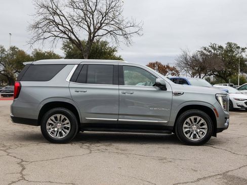 Used 2025 GMC Yukon Denali image 5