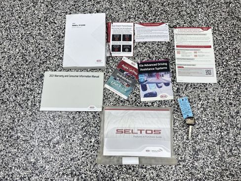 Used 2021 Kia Seltos S image 20