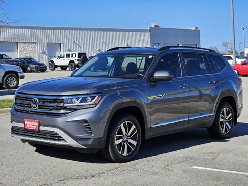 Used 2022 Volkswagen Atlas SE image 4