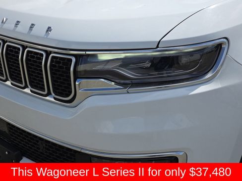 Used 2024 Jeep Wagoneer L Series II w/ Flexible Seating Group AWD/4WD image 41