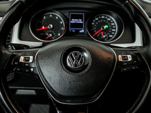 Used 2019 Volkswagen Atlas SE w/ Towing Package image 18