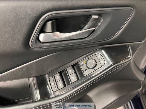 Used 2025 Nissan Rogue SV AWD/4WD image 22