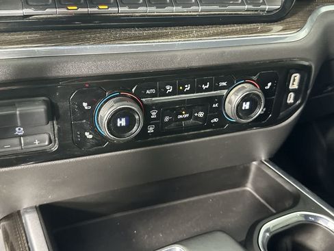 Used 2023 Chevrolet Silverado 1500 LT Trail Boss w/ Protection Package AWD/4WD image 15