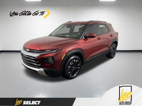 Used 2022 Chevrolet TrailBlazer LT FWD image 1