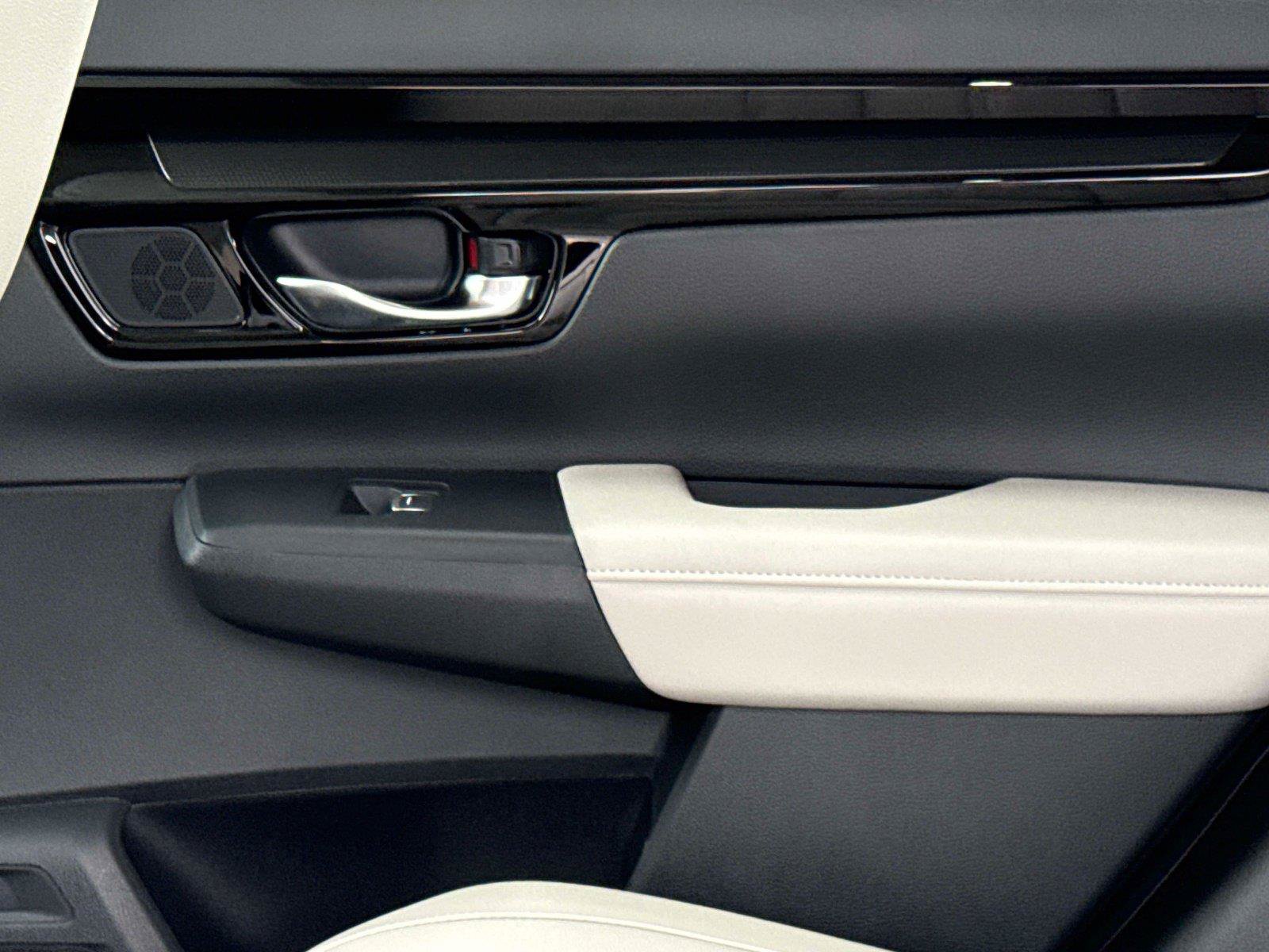 Certified 2026 Honda CR-V EX-L image 16