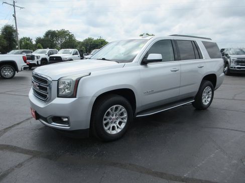 Used 2018 GMC Yukon SLT AWD/4WD image 10