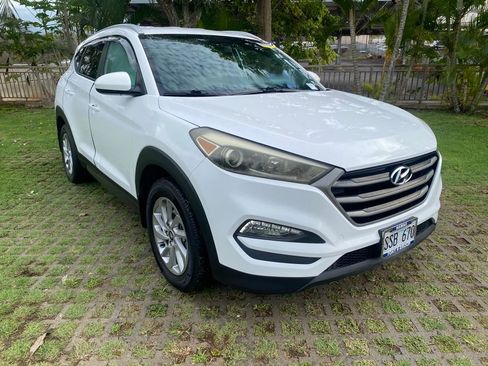 Used 2016 Hyundai Tucson SE w/ Option Group 12 image 1