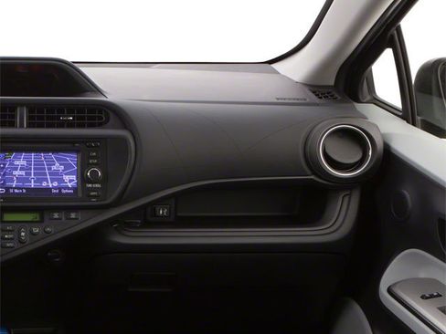 Used 2012 Toyota Prius C One image 17