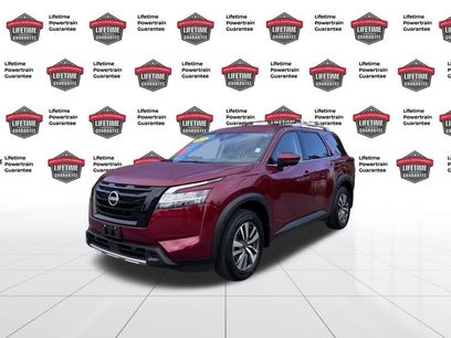 Certified 2023 Nissan Pathfinder SL w/ Black Appearance Package