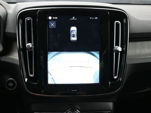 Used 2023 Volvo XC40 B5 Plus w/ Driver Assist Package image 22