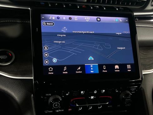 Used 2024 Jeep Grand Cherokee Limited 4xe w/ Luxury Tech Group II image 12