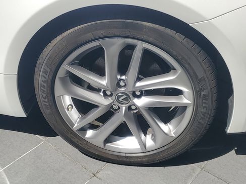 Used 2022 Lexus RC 300 image 4