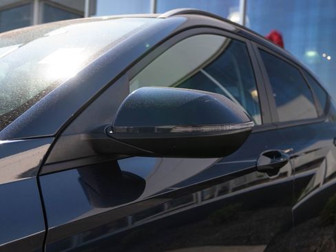 Used 2025 Hyundai Kona SEL FWD image 12