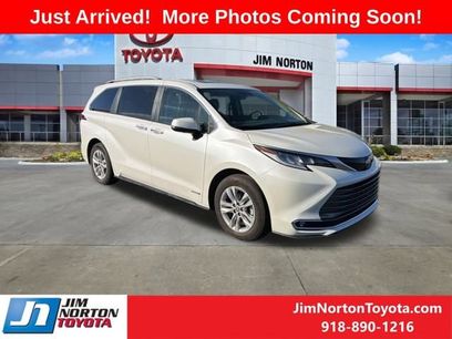 Used 2021 Toyota Sienna Limited