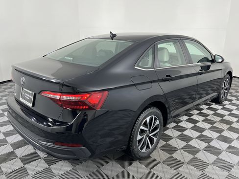 Used 2022 Volkswagen Jetta S image 11