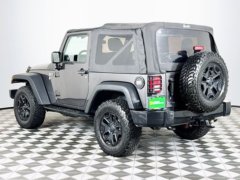 Used 2018 Jeep Wrangler Sport image 6