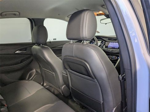 Used 2020 Buick Encore GX Select image 21