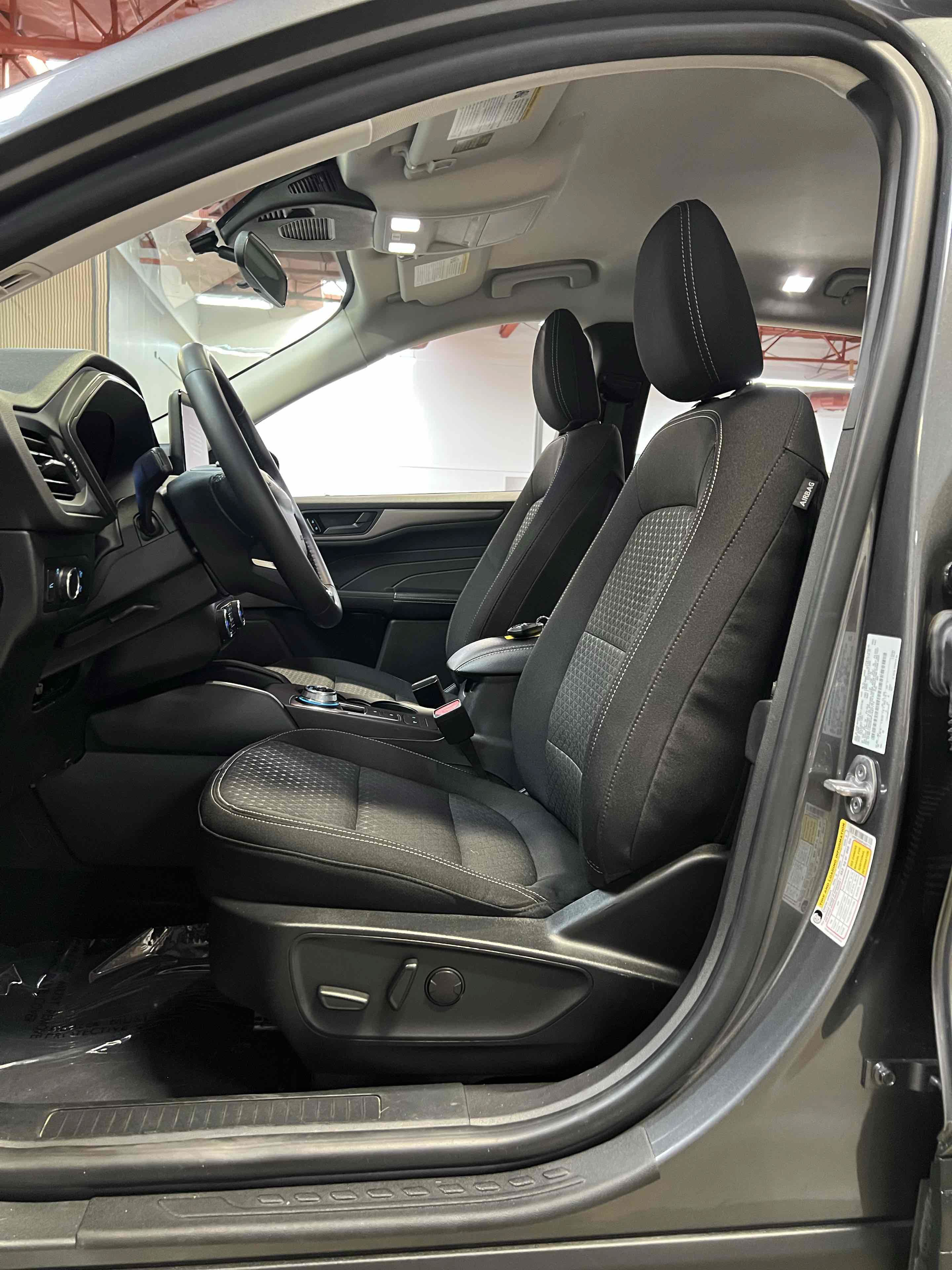 Used 2023 Ford Escape Active FWD image 34