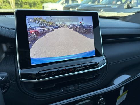 New 2026 Jeep Compass Limited image 28