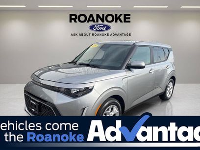 Used 2025 Kia Soul LX w/ LX Technology Package