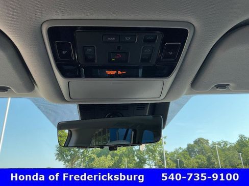 Used 2025 Toyota Grand Highlander AWD image 43