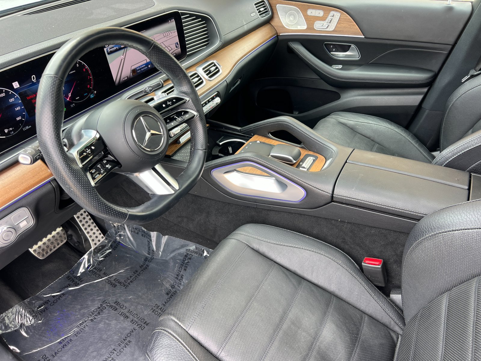 Used 2024 Mercedes-Benz GLS 450 4MATIC image 9
