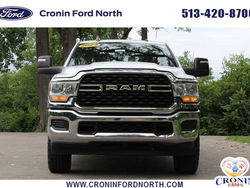 Used 2024 RAM 3500 Big Horn AWD/4WD image 2