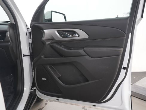 Used 2018 Chevrolet Traverse LT AWD/4WD image 9