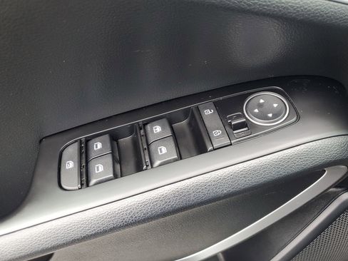 Used 2023 Kia Soul LX image 30