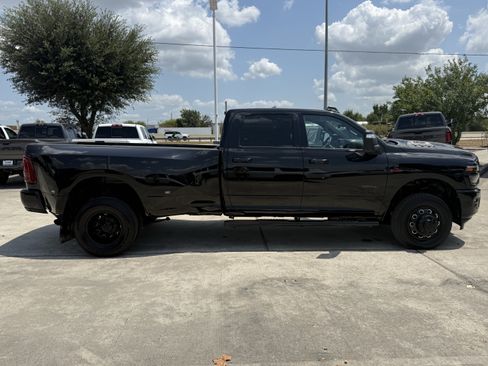 Used 2025 RAM 3500 Laramie w/ Night Edition AWD/4WD image 3