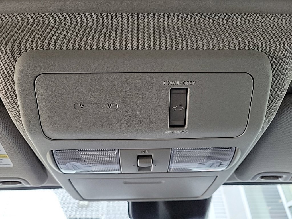 Certified 2024 Nissan Frontier SL w/ Technology Package RWD image 31