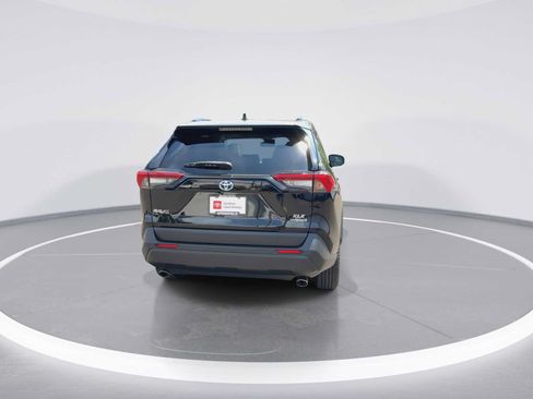 Certified 2021 Toyota RAV4 XLE Premium AWD/4WD image 7