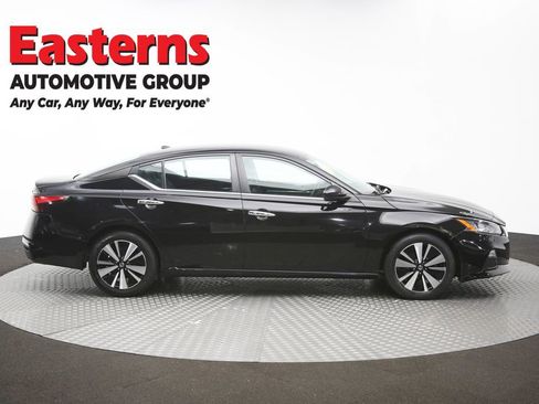 Used 2022 Nissan Altima 2.5 SV FWD image 45
