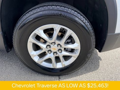 Used 2020 Chevrolet Traverse LT FWD image 29