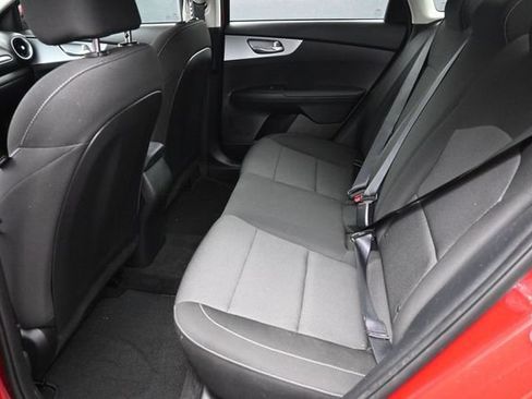 Used 2023 Kia Forte LXS FWD image 2