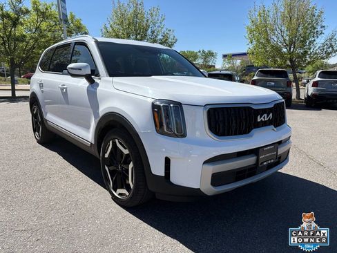Certified 2023 Kia Telluride EX w/ EX Captain's Chair Package AWD/4WD image 12