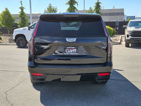 Used 2021 Cadillac Escalade Sport w/ Driver Assist Tech Package AWD/4WD image 7