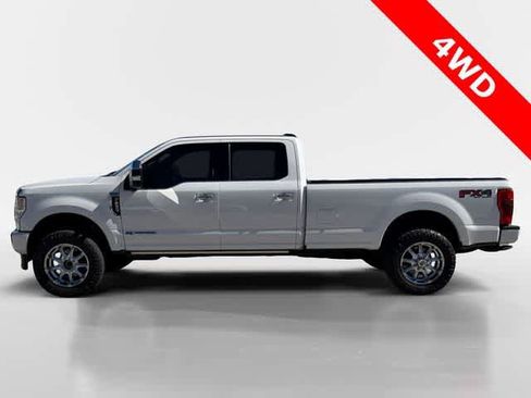 Used 2022 Ford F250 Platinum w/ FX4 Off-Road Package image 3