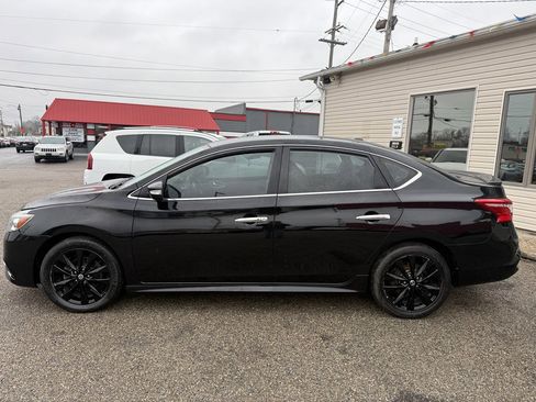 Used 2018 Nissan Sentra SR w/ SR Midnight Edition Package image 3