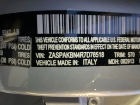 Used 2024 Alfa Romeo Stelvio Ti image 28